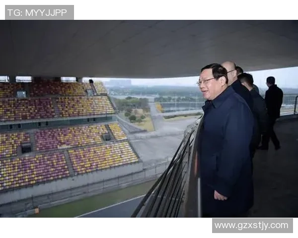 李强专访揭秘篮球成功背后的秘密与奋斗历程