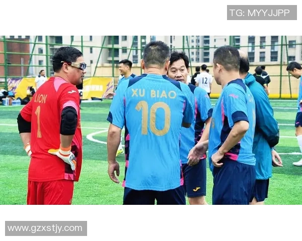 杭州足球队在全国足球团队协作排行榜中荣登第七名展现团队实力与默契